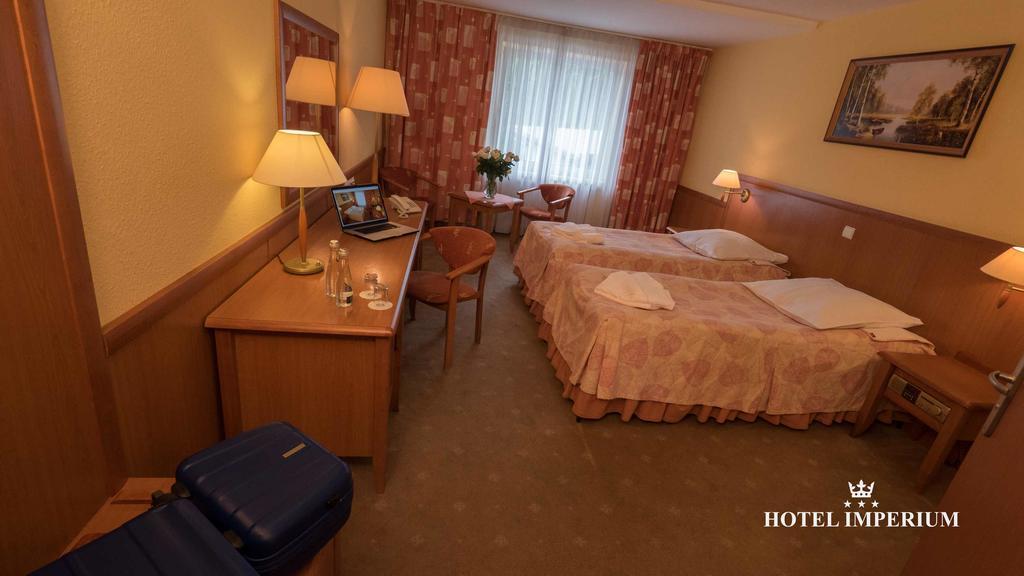 פז'יז'ינה Hotel Imperium מראה חיצוני תמונה
