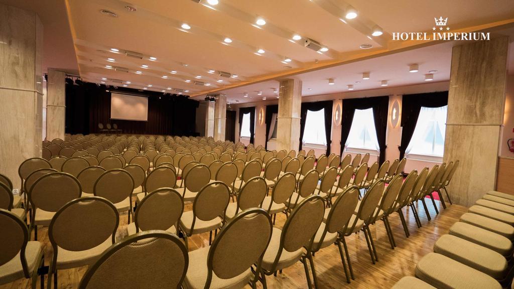 פז'יז'ינה Hotel Imperium מראה חיצוני תמונה